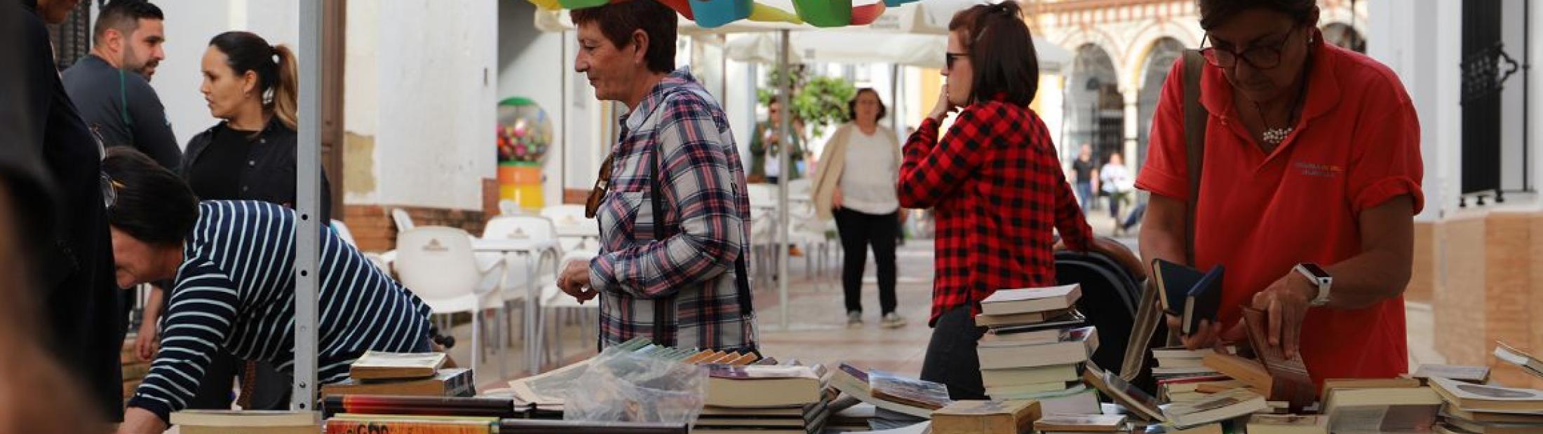 Mercadillo solidario con ACNUR: acércate u organiza uno para conseguir ayuda