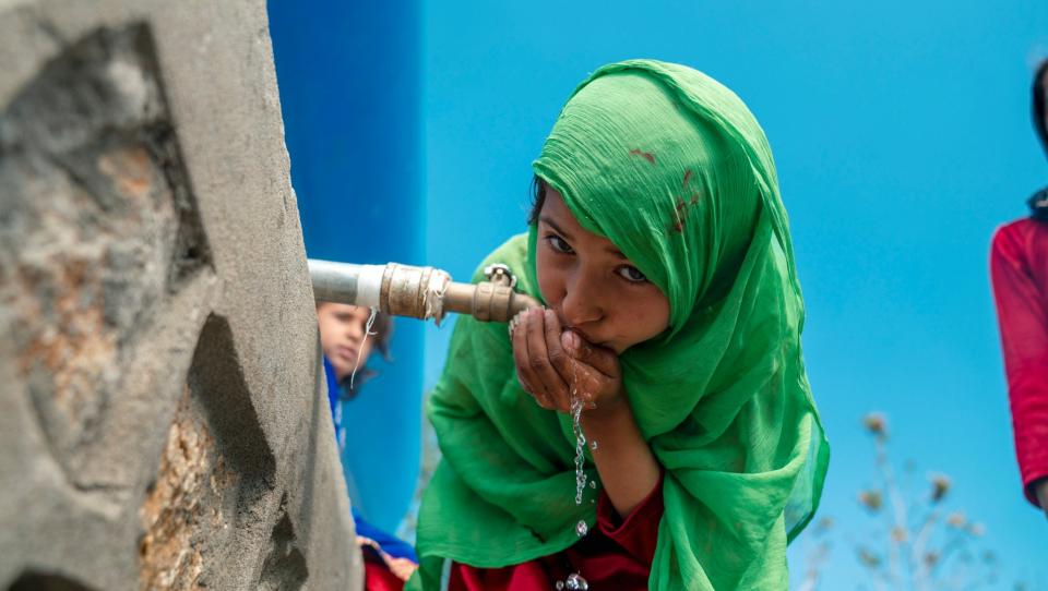 Pastillas potabilizadoras de agua: su uso en los campos de personas refugiadas